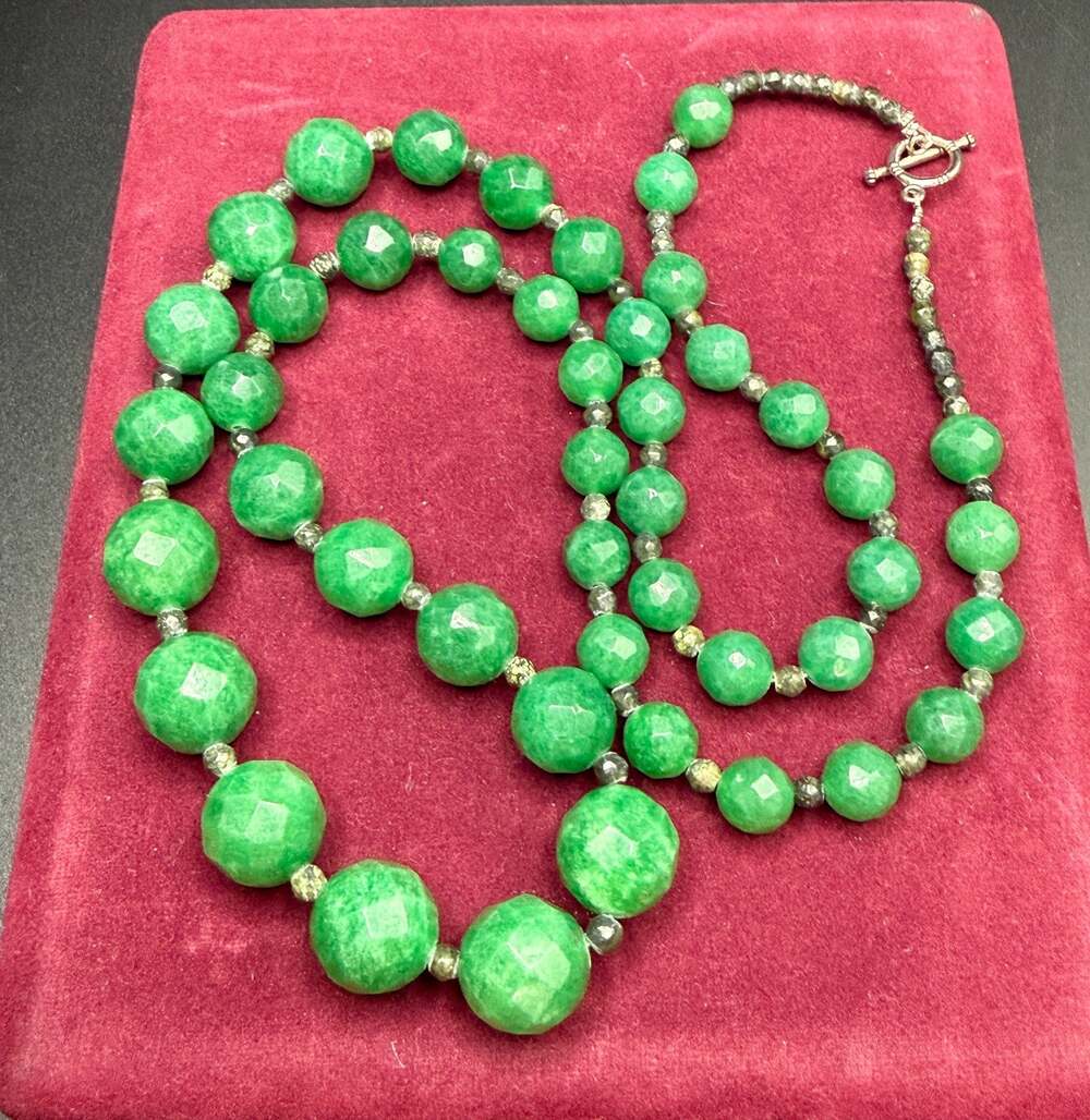Vintage Translucent Green Aventurine Quartz Faceted Statement Necklace 30"
